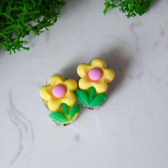 Clip on poly clay studs bundle - Picture 1 of 9